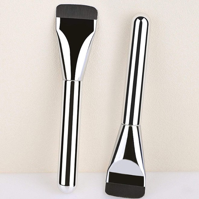 Silver Flat Top Foundation Brush
