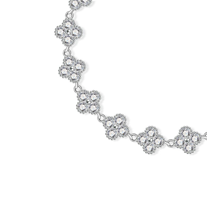 Four-Leaf Clover Shiny Alloy Bracelet