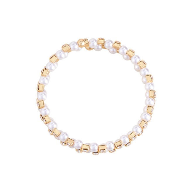 Simple Pearl Bracelet