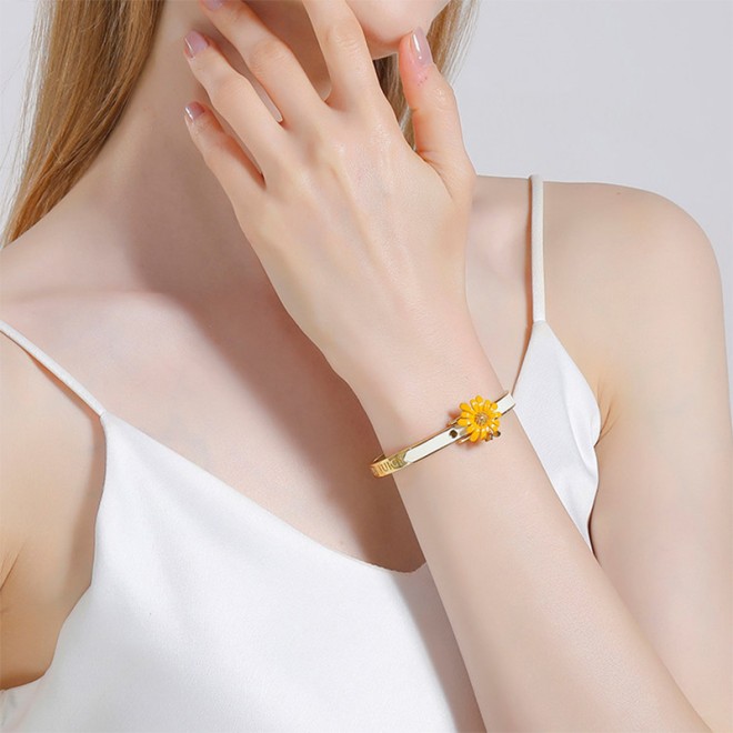 Flower and Bee Theme Adjustable Bracelet