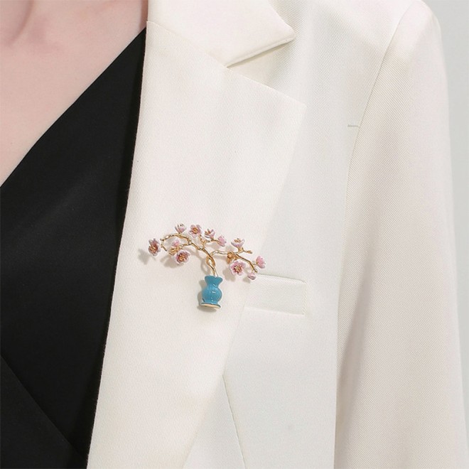 Chinese Retro Plum Blossom Brooch