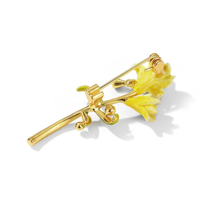 Lily Brooch Pin