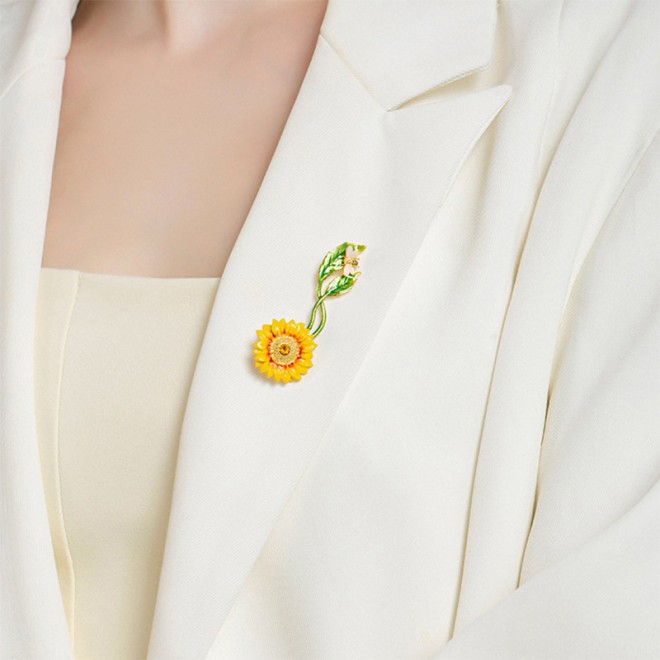 Sunflower Bee Flower Brooch