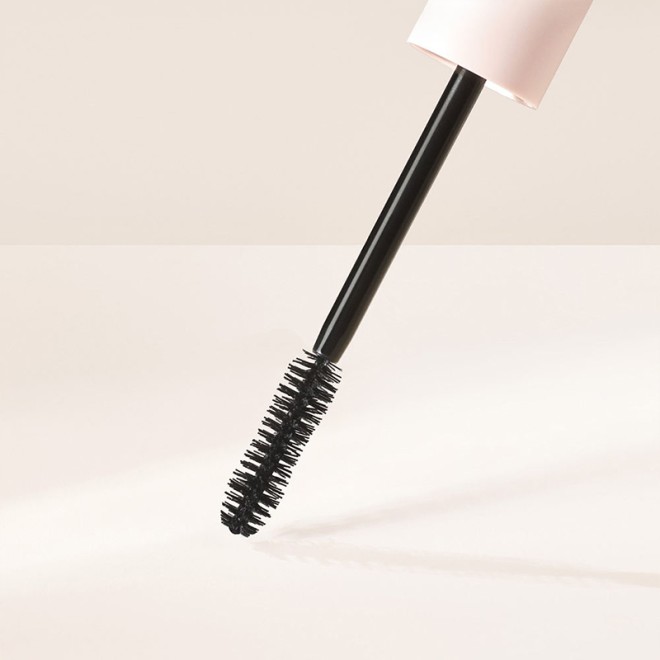 Universal Volumizing Mascara
