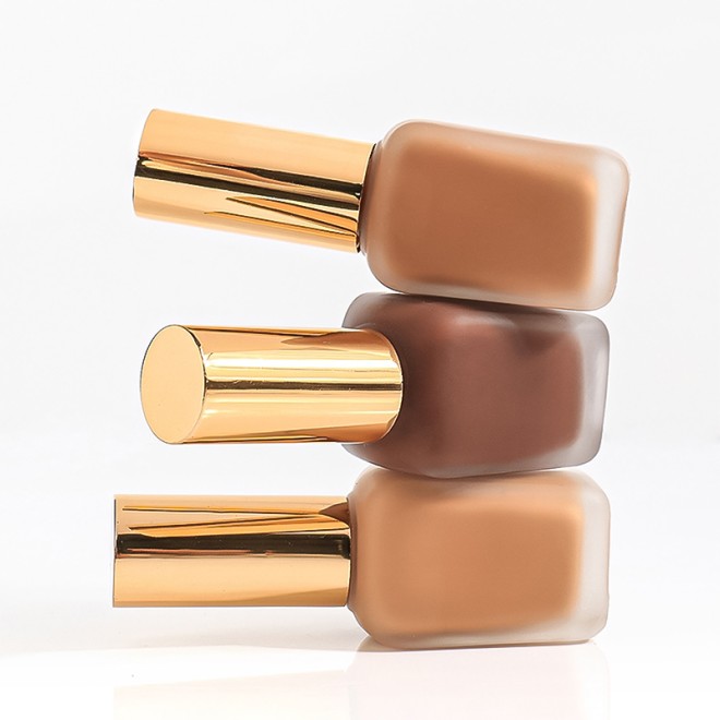 18 Hour Full Coverage Matte Foundation Moisturizing Waterproof Smooth Skin