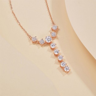 Minimalist Style Zircon Pendant Necklace