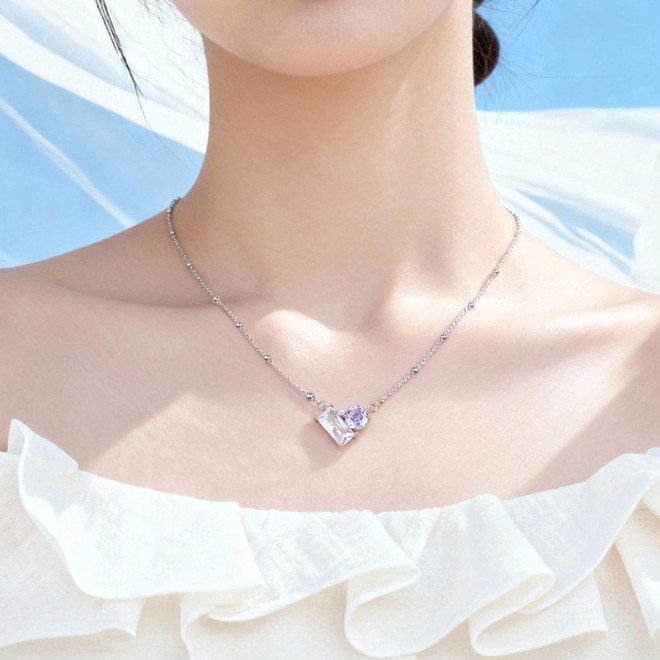 Sugar Cube Rose Pearl Collarbone Necklace